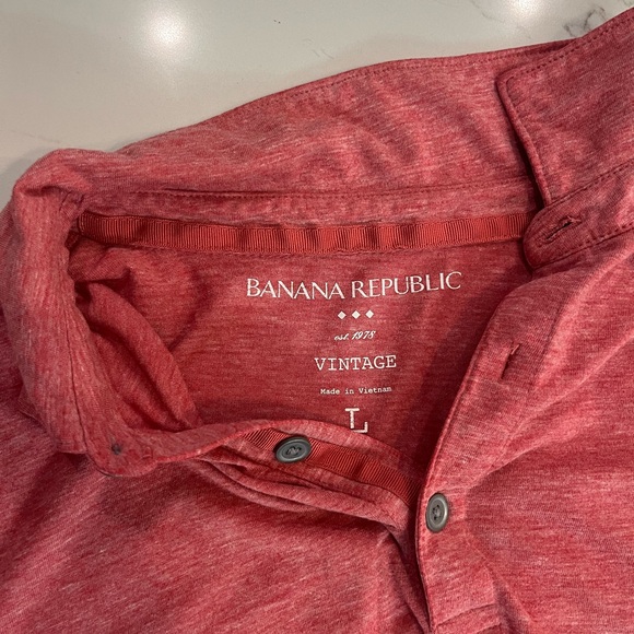 Banana republic polo(fits like a medium) - Picture 2 of 2